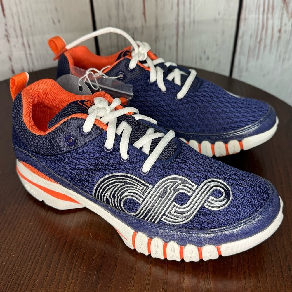 AHNU YOGAFLEX Women’s Yoga Shoes, workout, run in orchid blue size 7 new in box